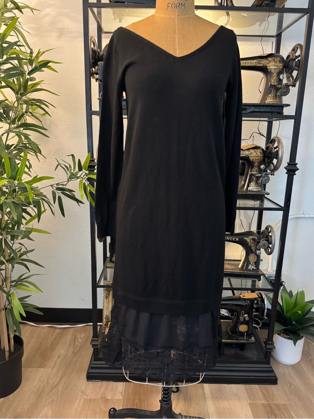 Club Monaco Black V-Neck Long Sleeve Sweater Dress with Lace Trim
